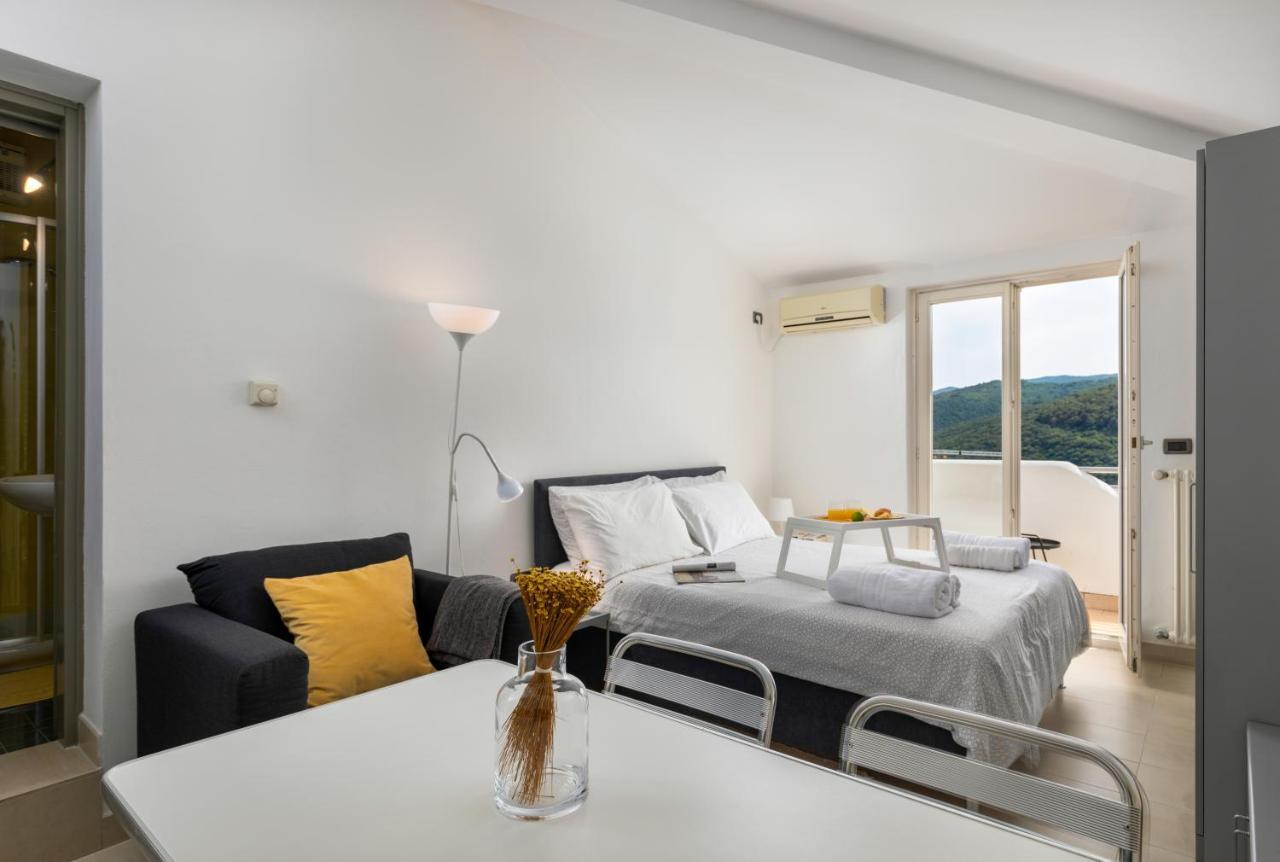 Milena Apartments Rabac Exteriör bild